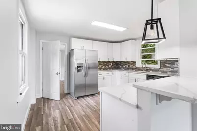 623 W 3rd Street W, Florence, NJ 08518 - Photo 12