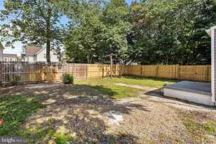 623 W 3rd Street W, Florence, NJ 08518 - Photo 34