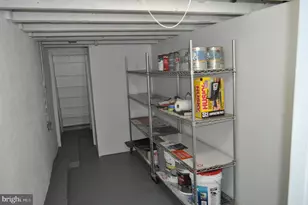 318 E Union St, Burlington, NJ 08016 - Photo 34