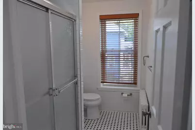 318 E Union Street, Burlington, NJ 08016 - Photo 14