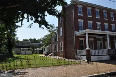 318 E Union Street, Burlington, NJ 08016 - Photo 2