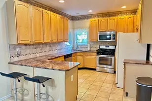 85 Creekwood Dr, Bordentown, NJ 08505 - Photo 16