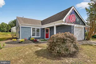 22 Banbury Ln, Southampton, NJ 08088 - Photo 2