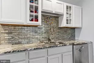 118 Pearl St, Mount Holly, NJ 08060 - Photo 8