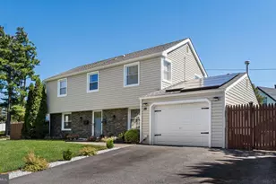 28 Millstone Ln, Willingboro, NJ 08046 - Photo 2