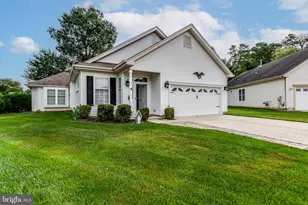 5 Dutchess Ct, Southampton, NJ 08088 - Photo 1