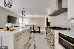 14 Tolkien Psge Passage, Medford, NJ 08055 - Photo 6