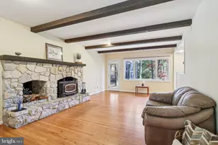 7 Pontiac Dr, Medford, NJ 08055 - Photo 4