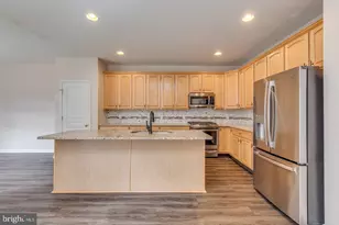 28 Brattleboro Ct, Medford, NJ 08055 - Photo 12