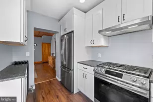 17 4th Ave, Florence, NJ 08554 - Photo 10