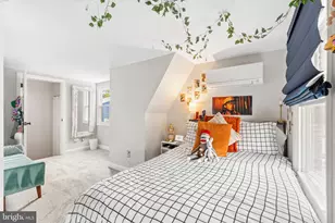 12 E Burlington St, Bordentown, NJ 08505 - Photo 16