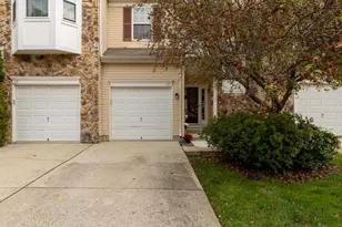 15 Wyndham Ct, Bordentown, NJ 08505 - Photo 2