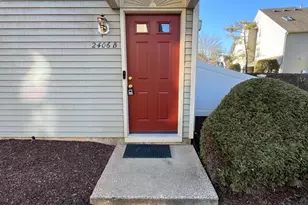 2406B Yarmouth Ln, Mount Laurel, NJ 08054 - Photo 2