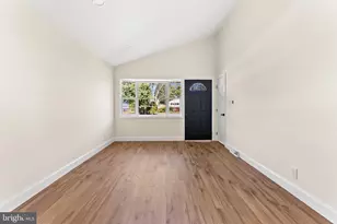 726 Smith Ln, Mount Holly, NJ 08060 - Photo 4