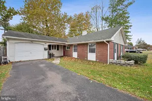 20 Pensdale Ln, Willingboro, NJ 08046 - Photo 2