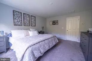 145 Creekside Wy, Burlington, NJ 08016 - Photo 28