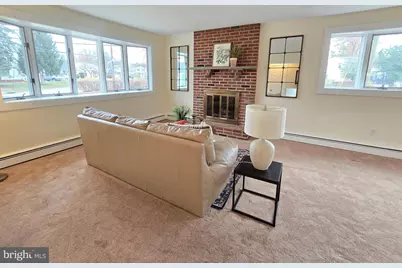 120 E Center Avenue, Maple Shade, NJ 08052 - Photo 4