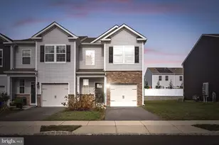 59 Peregrine Way, Burlington, NJ 08016 - Photo 2