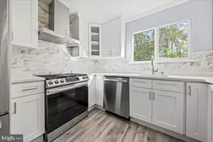 30 Earlin Ave, Browns Mills, NJ 08015 - Photo 8