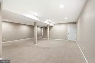 35 Farmington Ct, Bordentown, NJ 08505 - Photo 32