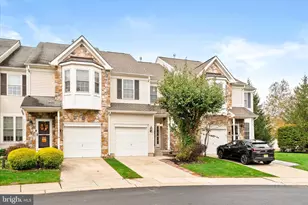 35 Farmington Ct, Bordentown, NJ 08505 - Photo 2