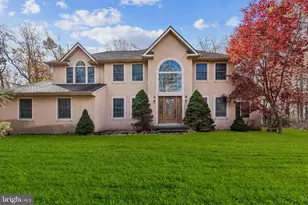 32 Constitution Dr, Southampton, NJ 08088 - Photo 1