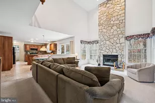 32 Constitution Dr, Southampton, NJ 08088 - Photo 16