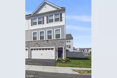 35 Sisters Farmstead Drive, Mount Laurel, NJ 08054 - Photo 2