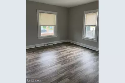 246 W Front Street, Florence, NJ 08518 - Photo 6