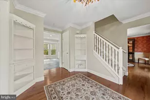 304 Hialeah Dr, Mount Laurel, NJ 08054 - Photo 8