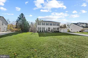 304 Hialeah Dr, Mount Laurel, NJ 08054 - Photo 2