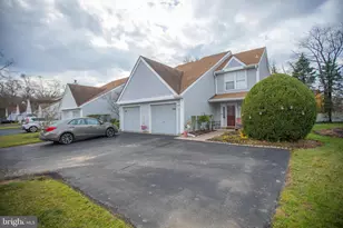 184 Birch Hollow Dr, Bordentown, NJ 08505 - Photo 2