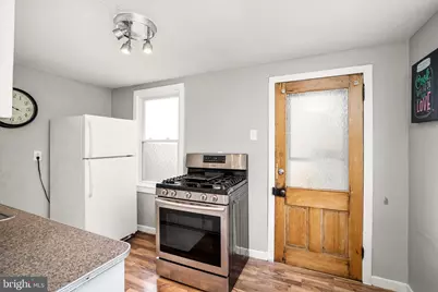 2 W Chestnut Street, Bordentown, NJ 08505 - Photo 6