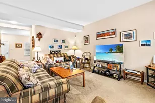 19 Vaughn Wy, Burlington, NJ 08016 - Photo 10