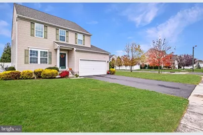 19 Vaughn Way, Burlington, NJ 08016 - Photo 2