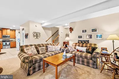 19 Vaughn Way, Burlington, NJ 08016 - Photo 8