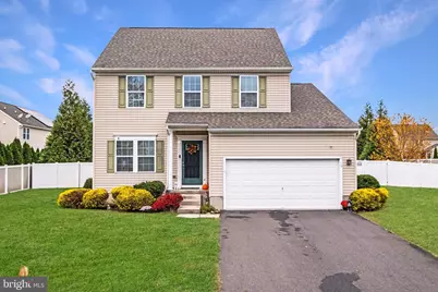 19 Vaughn Way, Burlington, NJ 08016 - Photo 1