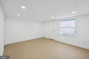 310 Hopkinson St, Bordentown, NJ 08505 - Photo 4