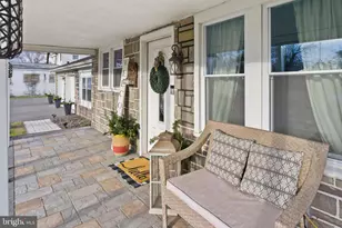 105 Maple Ave, Bordentown, NJ 08505 - Photo 6