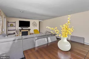 105 Maple Ave, Bordentown, NJ 08505 - Photo 16