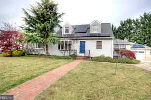 10 Linden Rd, Bordentown, NJ 08505 - Photo 2