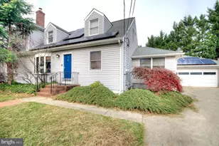 10 Linden Rd, Bordentown, NJ 08505 - Photo 4