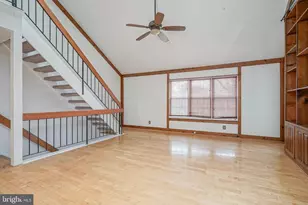 208 Sedgefield Dr, Mount Laurel, NJ 08054 - Photo 4