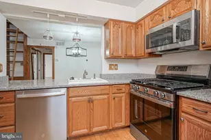 208 Sedgefield Dr, Mount Laurel, NJ 08054 - Photo 12