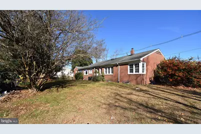 891 E 3rd Street E, Florence, NJ 08518 - Photo 2