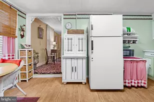 418 Willow St, Bordentown, NJ 08505 - Photo 8