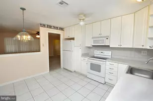 90 Huntington Dr, Southampton, NJ 08088 - Photo 18