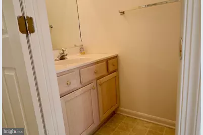 28 Palmer Square, Beverly, NJ 08010 - Photo 8