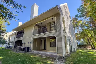 19 Summit Ct, Marlton, NJ 08053 - Photo 2