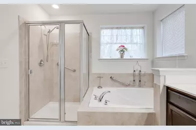 49 Creekside Way, Burlington, NJ 08016 - Photo 16